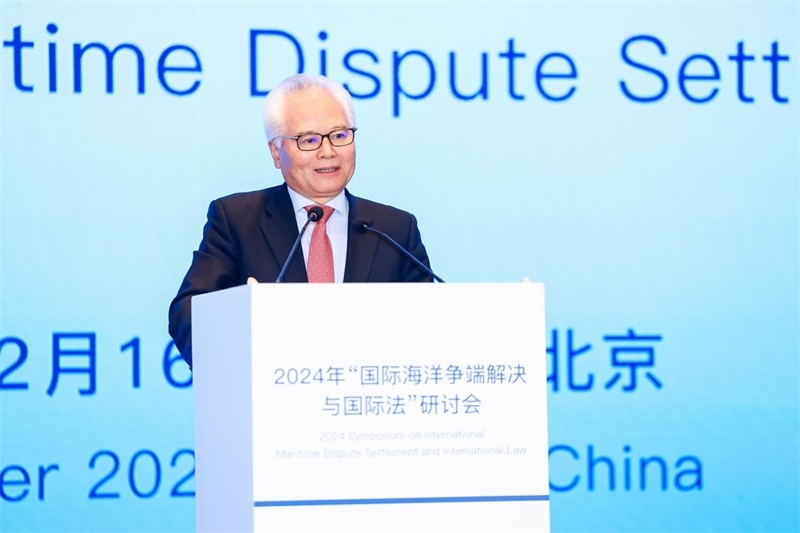 華陽(yáng)海洋研究中心理事長(zhǎng)、中國(guó)南海研究院學(xué)術(shù)委員會(huì)主席吳士存在開(kāi)幕式致歡迎辭。華陽(yáng)海洋研究中心供圖