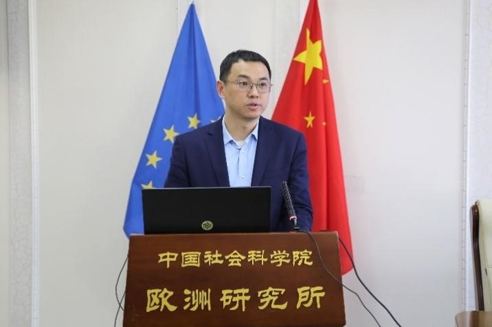 社會(huì)科學(xué)文獻(xiàn)出版社副總編輯童根興作開(kāi)幕式致辭。吳迪攝