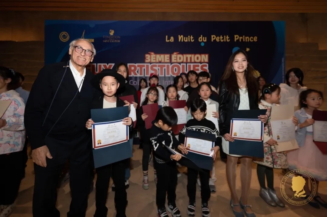 第三屆國(guó)際藝術(shù)聯(lián)創(chuàng)聯(lián)展盛大開(kāi)幕。法中交流促進(jìn)會(huì)供圖