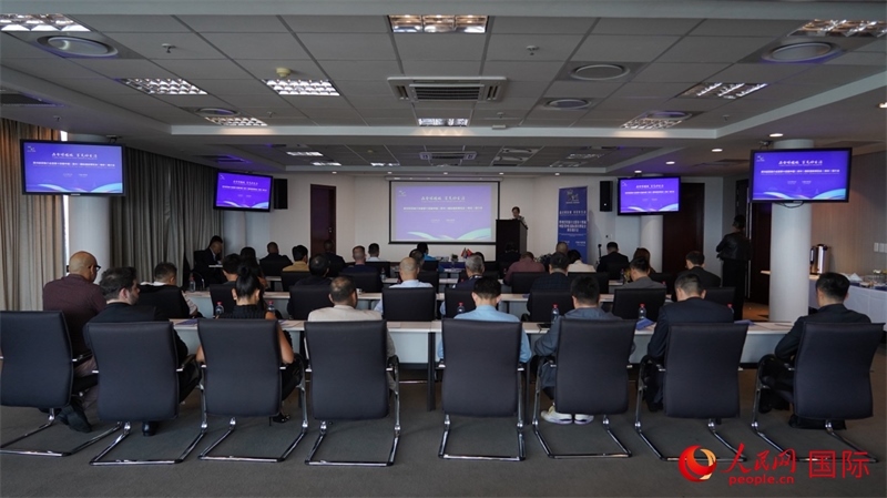 21日，貴州經(jīng)貿(mào)推介會(huì)暨第十四屆中國(guó)（貴州）國(guó)際酒類博覽會(huì)南非推介會(huì)在南非約翰內(nèi)斯堡市成功舉行。人民網(wǎng) 劉暢攝