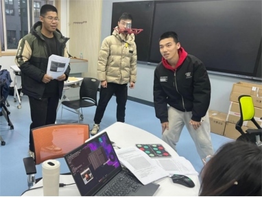 智能無人系統(tǒng)“做中悟”高階項目式課程。校方供圖