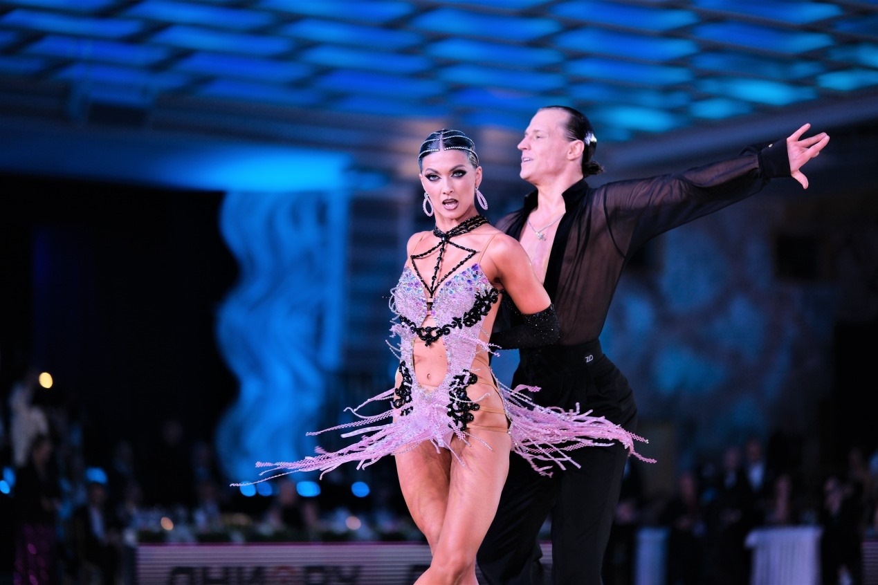 第七屆“克里姆林宮杯”國(guó)標(biāo)舞錦標(biāo)賽現(xiàn)場(chǎng)。于子恒攝