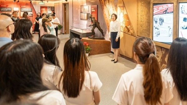 思政課現(xiàn)場(chǎng)。東華大學(xué)供圖