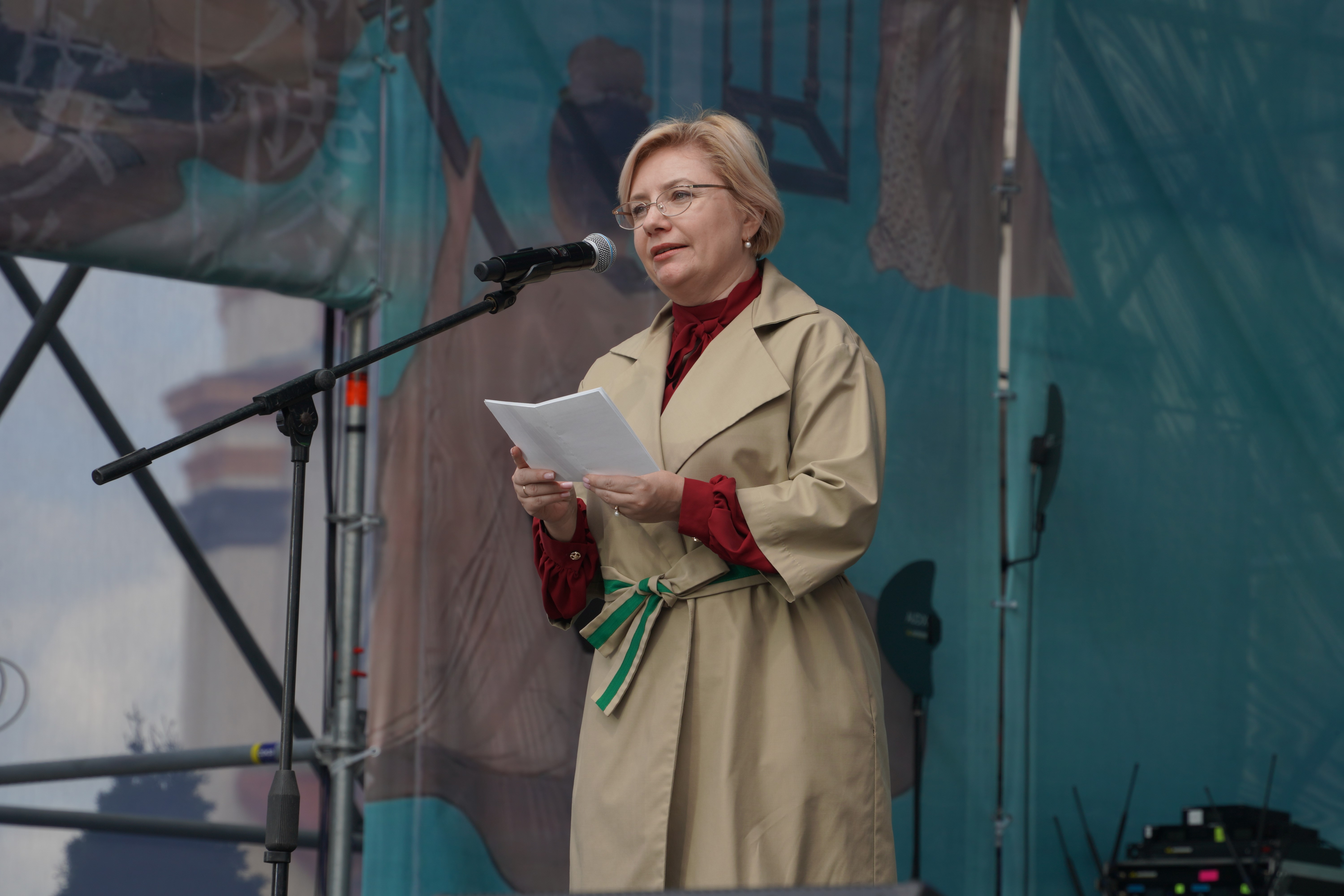 拉扎列維奇在活動開幕式上發(fā)表致辭。中國駐白俄羅斯大使館供圖