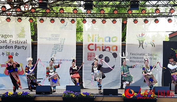 舞蹈《迎客歌》。人民網(wǎng)記者 殷淼