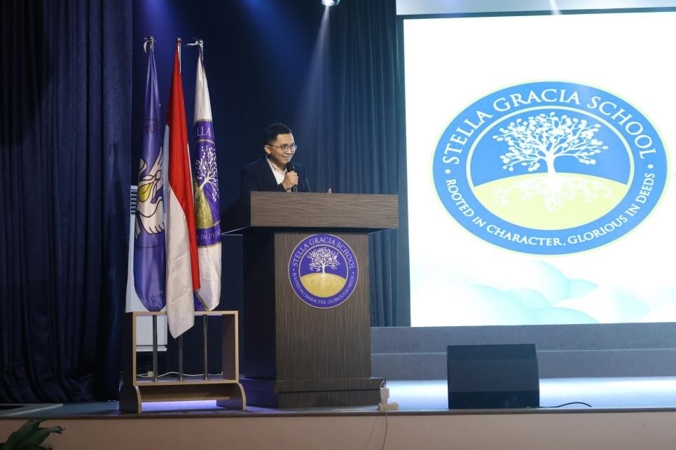 安德魯致辭。哈山努丁大學(xué)孔子學(xué)院供圖